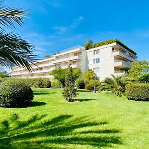 Appartement Charming Studio With Pool In Tropez, Saint-Tropez