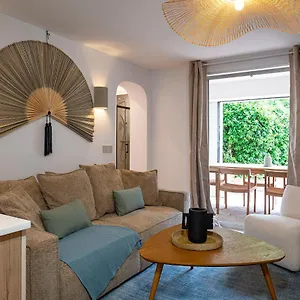 Appartement Superbe 3 Pièces Dans Tropez Avec Piscine, Saint-Tropez