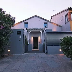 Lion Blanc Saint-Tropez